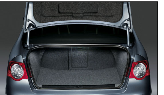 水性植絨膠在汽車后備箱上的植絨